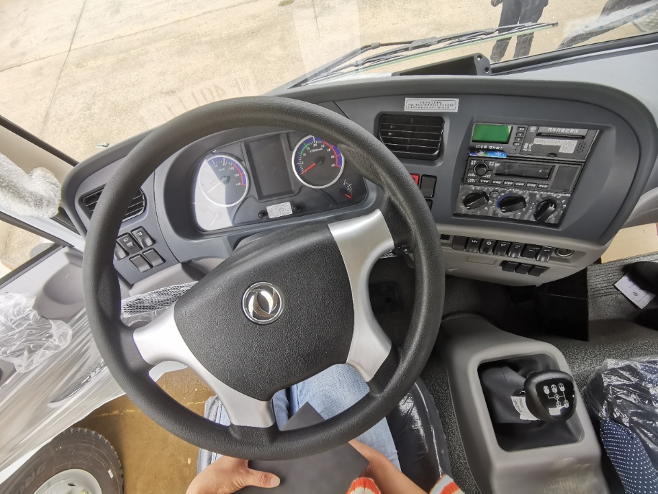 湖北盈通汽車(chē)車(chē)廠家