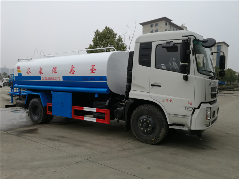 湖北盈通汽車掃路車價格